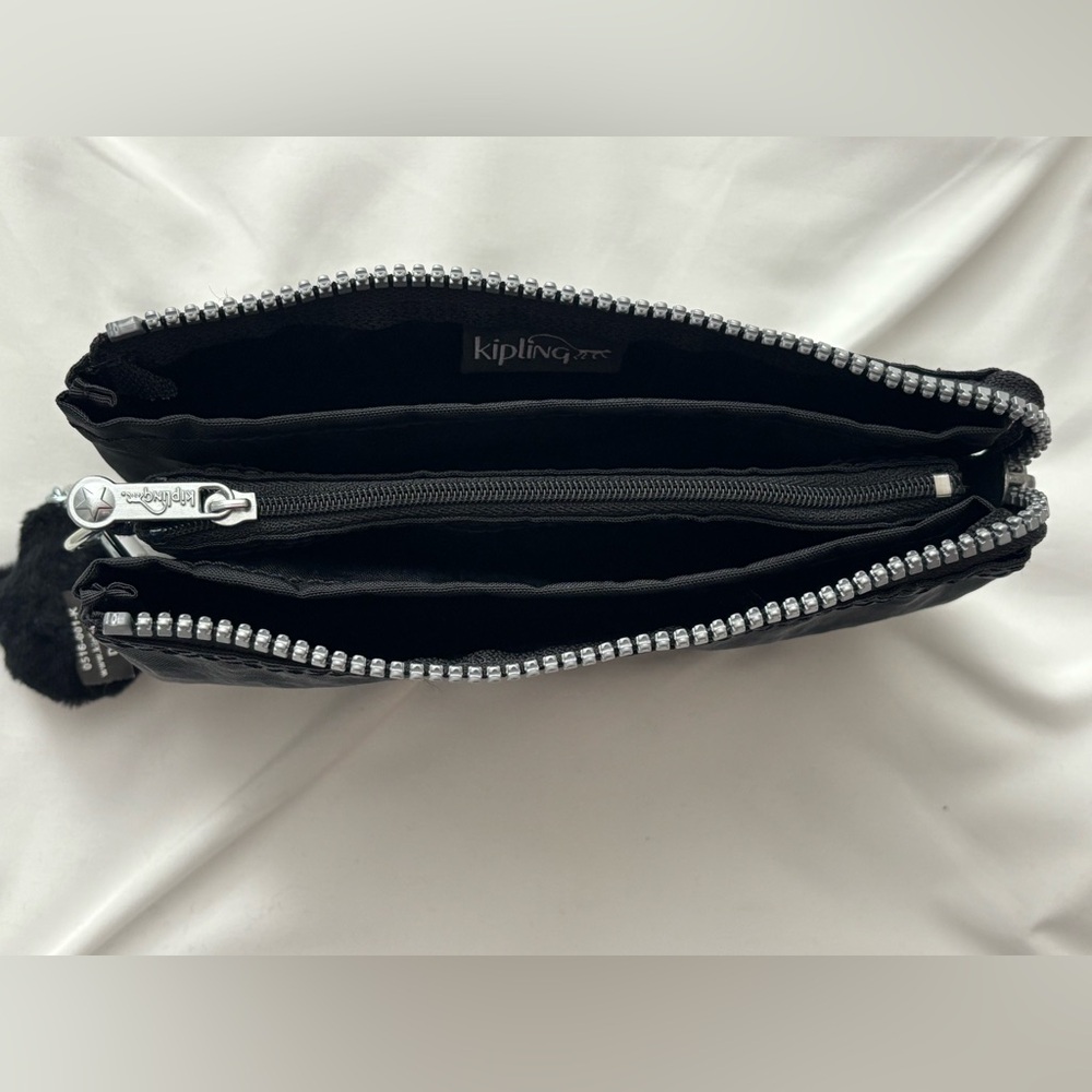 Kipling Black 5-Compartment Cosmetic Pouch w/Gorilla Keychain. EUC. - Picture 6 of 8